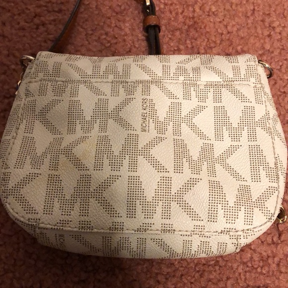 Gorgeous Michael Kors 🥳8xHP🥳Crossbody Bag - Picture 3 of 7